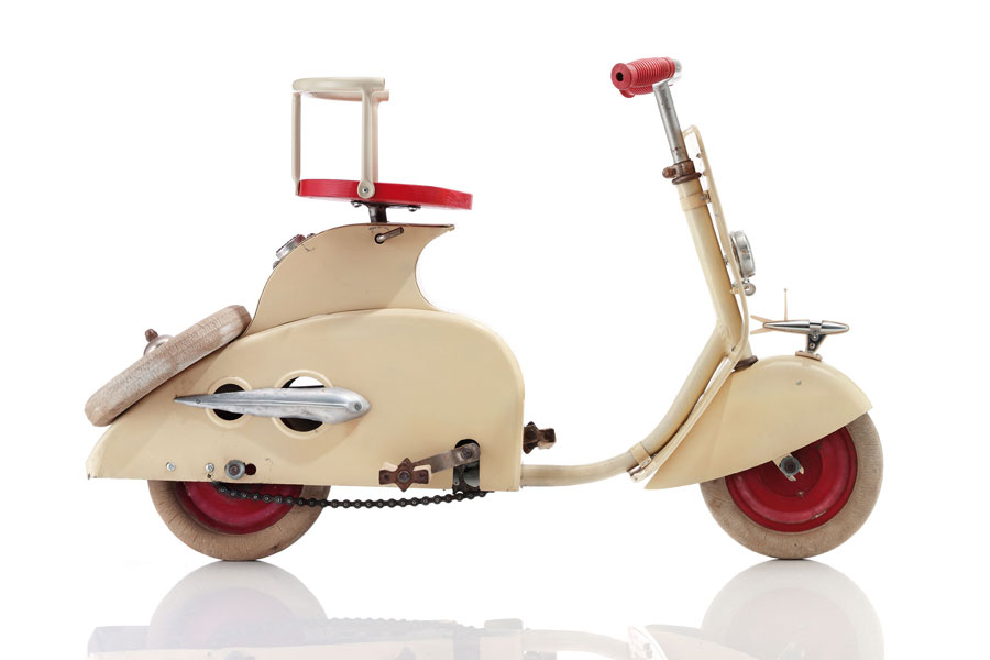 Vespa deals balance bike